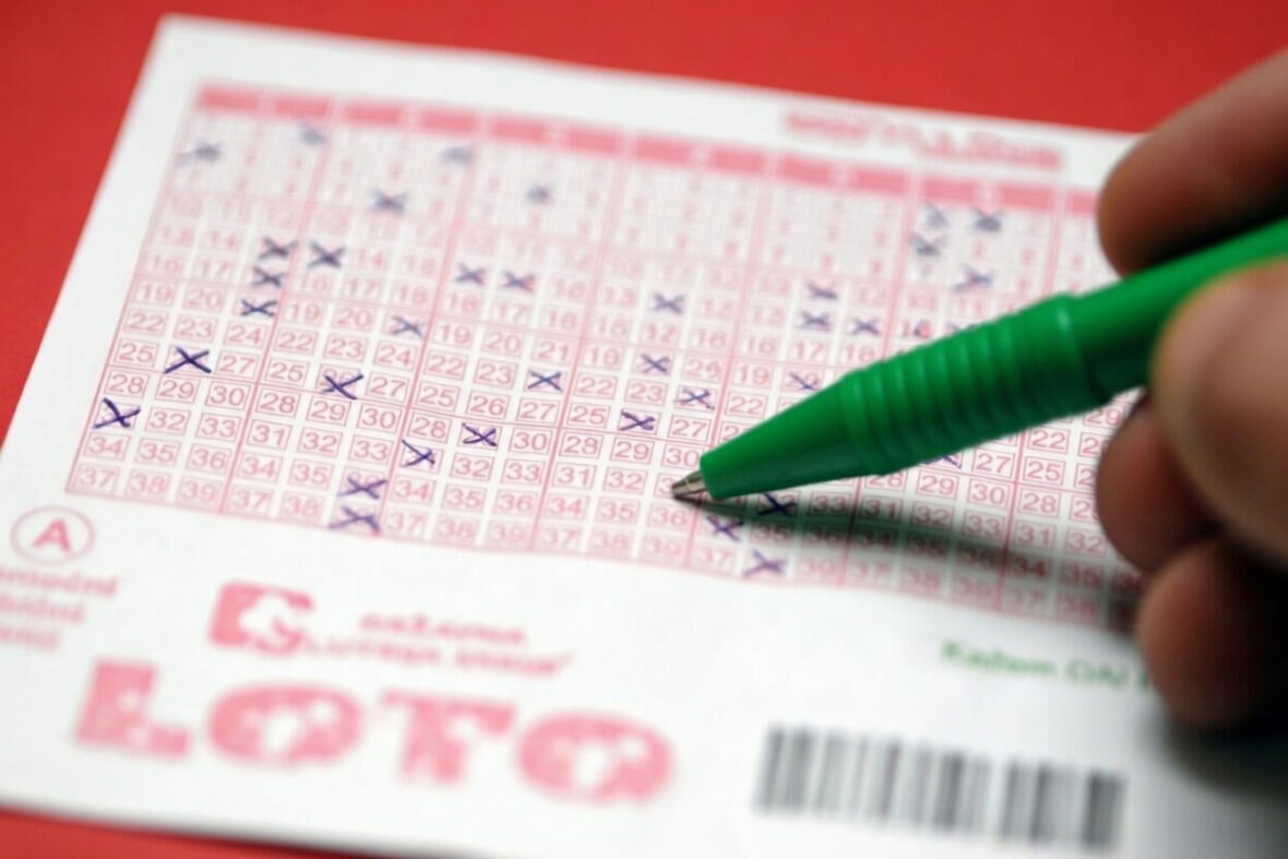 Porez na dobitak na lotu u Srbiji